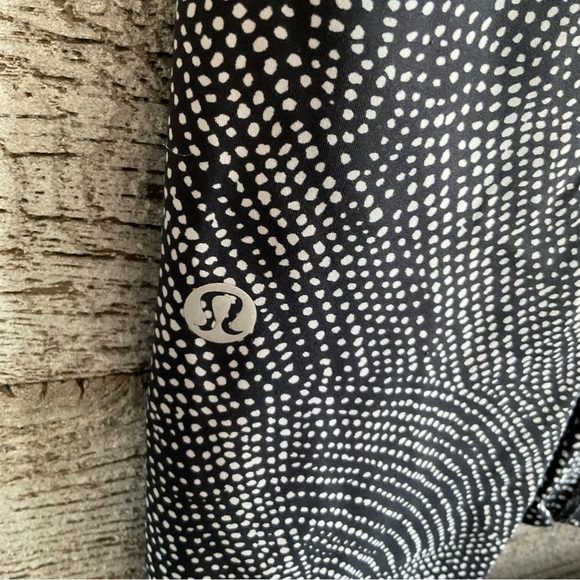 Lululemon Fast & Free Crop II 19" *Nulux Free Spirit Ice Grey Black Size 4 (E1) - Picture 4 of 5